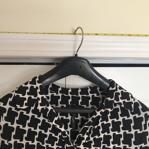 Business casual dress, pull over, and tie-around belt. Laundry brand/Large size. - Picture 6 of 6